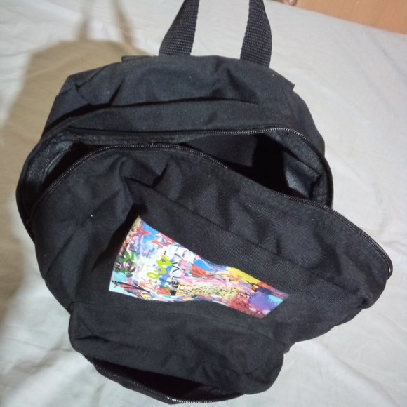 Backpack - Picture 6 of 9